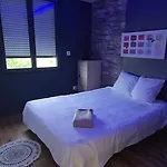 Hébergement de vacances Maison Avec Jacuzzi Intérieur Maisdon-sur-Sevre