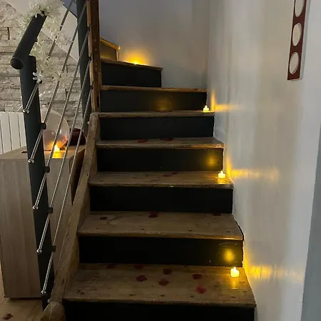 Hébergement de vacances Maison Avec Jacuzzi Intérieur